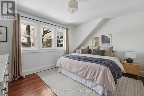 193 Gainsborough Road, Toronto, ON - Indoor Photo Showing Bedroom