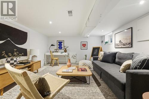 193 Gainsborough Road, Toronto, ON - Indoor Photo Showing Living Room