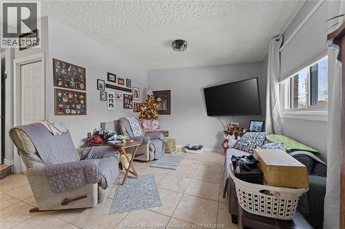 1366 Moy Avenue, Windsor, ON - Indoor
