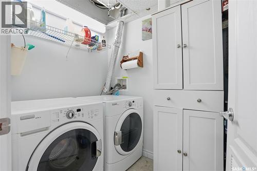 239 623 Saskatchewan Crescent W, Saskatoon, SK - Indoor Photo Showing Laundry Room