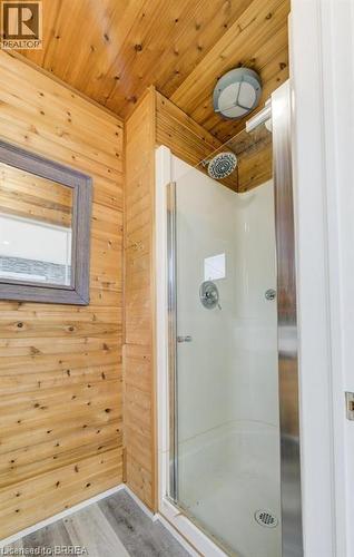 41 Derner Line, Dunnville, ON - Indoor Photo Showing Bathroom