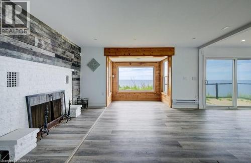 41 Derner Line, Dunnville, ON - Indoor With Fireplace