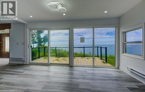 41 Derner Line, Dunnville, ON - Indoor Photo Showing Other Room