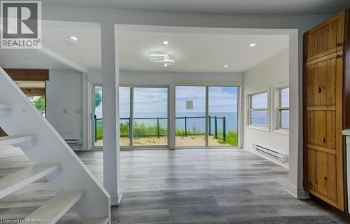 41 Derner Line, Dunnville, ON - Indoor Photo Showing Other Room