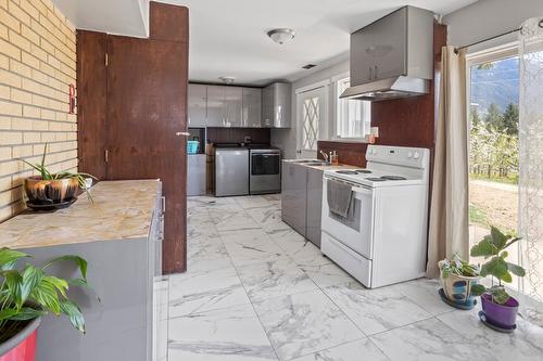 3851 3 Highway, Erickson, BC 