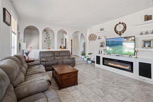 3851 3 Highway, Erickson, BC 