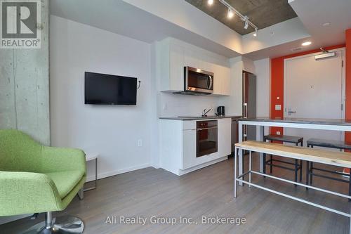 816 - 105 Champagne Avenue S, Ottawa, ON - Indoor