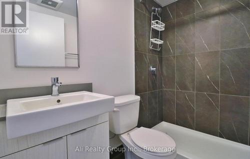 816 - 105 Champagne Avenue S, Ottawa, ON - Indoor Photo Showing Bathroom