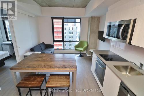 816 - 105 Champagne Avenue S, Ottawa, ON - Indoor Photo Showing Kitchen