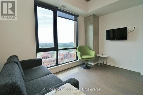 816 - 105 Champagne Avenue S, Ottawa, ON - Indoor