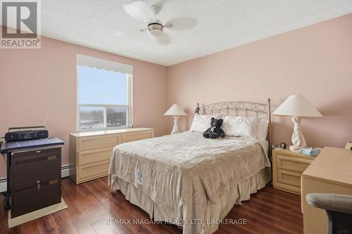 601 - 6390 Huggins Street, Niagara Falls (Stamford), ON - Indoor Photo Showing Bedroom