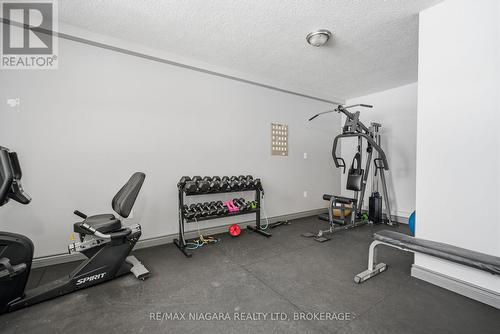 601 - 6390 Huggins Street, Niagara Falls (Stamford), ON - Indoor Photo Showing Gym Room
