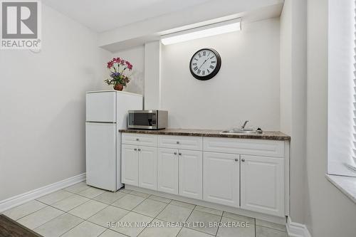 601 - 6390 Huggins Street, Niagara Falls (Stamford), ON - Indoor