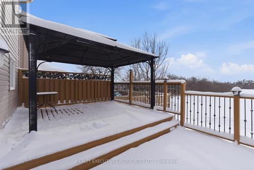 71 Truax Street, Kawartha Lakes (Lindsay), ON - Outdoor With Exterior