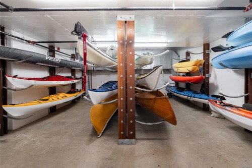 208-100 Saghalie Rd, Victoria, BC - Indoor