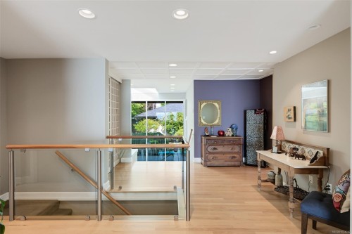 5299 Parker Ave, Saanich, BC 