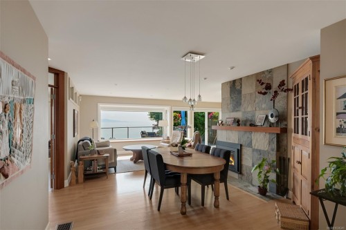 5299 Parker Ave, Saanich, BC 