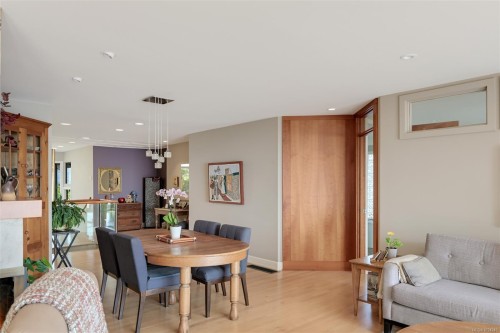 5299 Parker Ave, Saanich, BC 