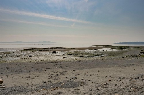 5299 Parker Ave, Saanich, BC 