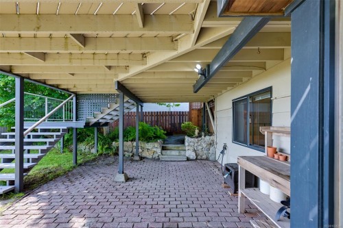 5299 Parker Ave, Saanich, BC 