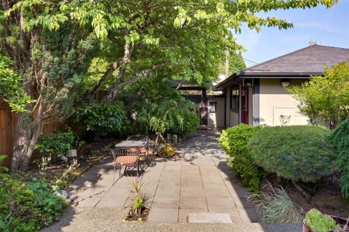 5299 Parker Ave, Saanich, BC 