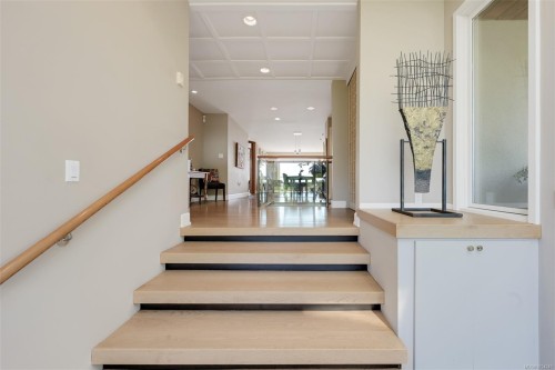 5299 Parker Ave, Saanich, BC 