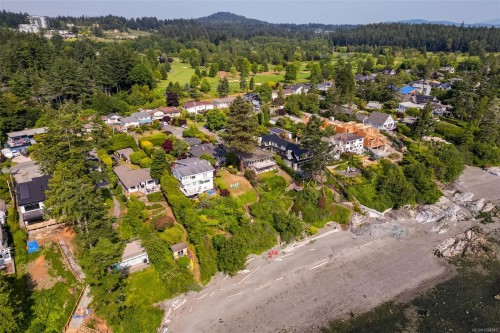 5299 Parker Ave, Saanich, BC 