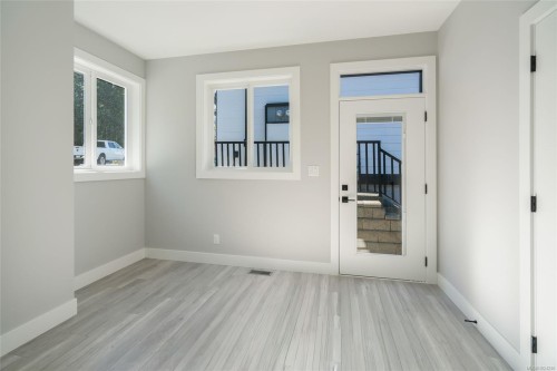 124 Hawk Point Rd, Nanaimo, BC 