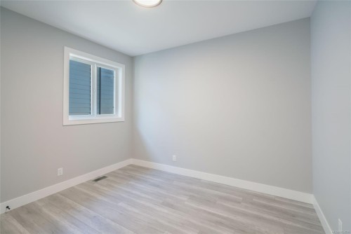 124 Hawk Point Rd, Nanaimo, BC 