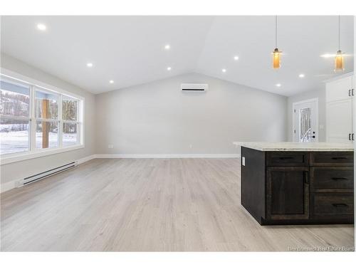 90 Shields St, Douglas, NB 