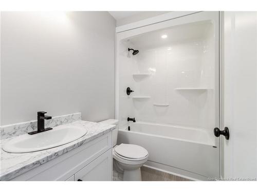 90 Shields St, Douglas, NB 