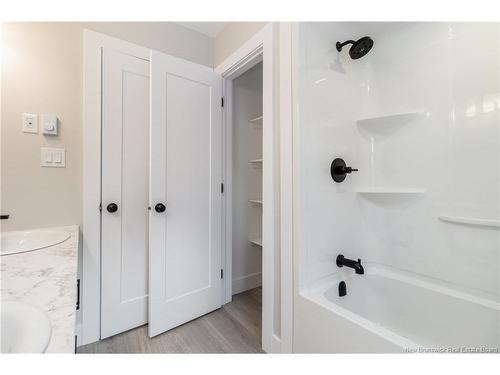 90 Shields St, Douglas, NB 