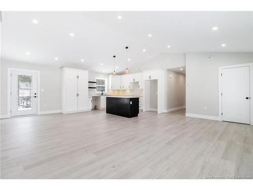 90 Shields St, Douglas, NB 