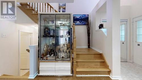 10 Majestic Drive, Markham, ON - Indoor Photo Showing Other Room