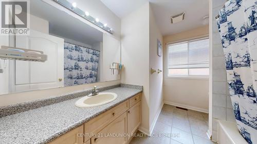 10 Majestic Drive, Markham, ON - Indoor Photo Showing Bathroom