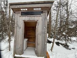 HANDY OUTHOUSE - 