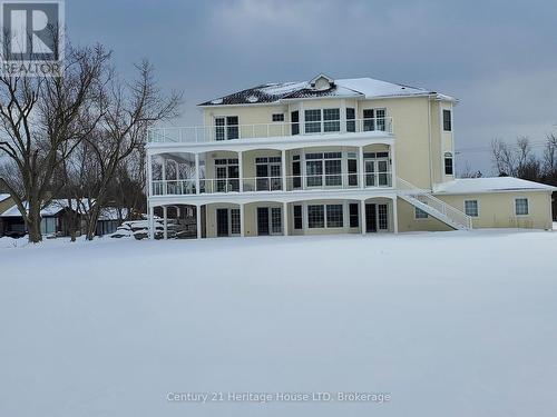 4069 Niagara River Parkway, Fort Erie (Black Creek), ON - Outdoor With Facade