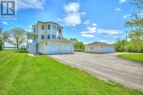 4069 Niagara River Parkway, Fort Erie (Black Creek), ON - Outdoor