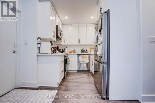 110 Mary Street, Orillia, ON - Indoor Photo Showing Kitchen