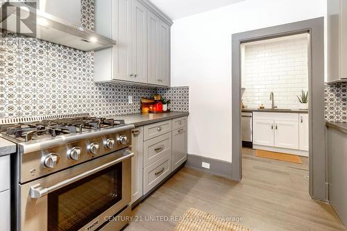 469 Hopkins Avenue, Peterborough (Town Ward 3), ON - Indoor Photo Showing Kitchen With Upgraded Kitchen