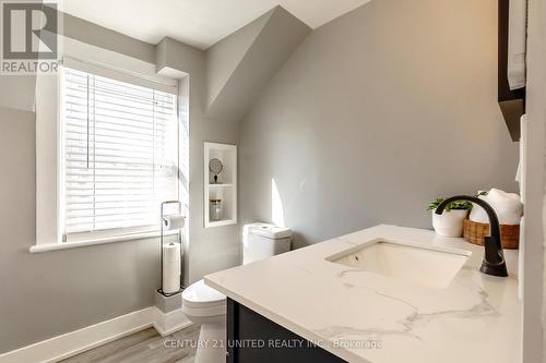 469 Hopkins Avenue, Peterborough (Town Ward 3), ON - Indoor Photo Showing Bathroom