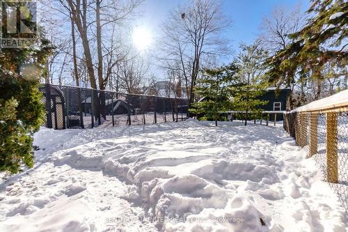 469 Hopkins Avenue, Peterborough (Town Ward 3), ON - Outdoor