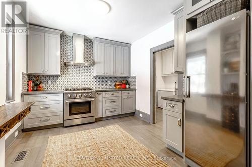 469 Hopkins Avenue, Peterborough (Town Ward 3), ON - Indoor Photo Showing Kitchen With Upgraded Kitchen