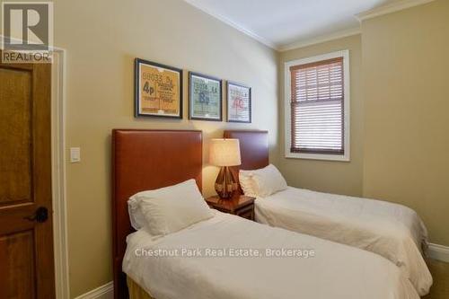 Guest Bedroom #3 - C2 5C - 1003 Matthews Drive, Muskoka Lakes (Watt), ON - Indoor Photo Showing Bedroom