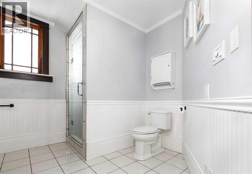 4736 56 Street, Red Deer, AB - Indoor Photo Showing Bathroom