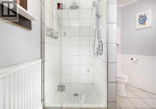 4736 56 Street, Red Deer, AB - Indoor Photo Showing Bathroom