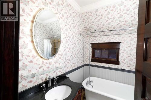 4736 56 Street, Red Deer, AB - Indoor Photo Showing Bathroom