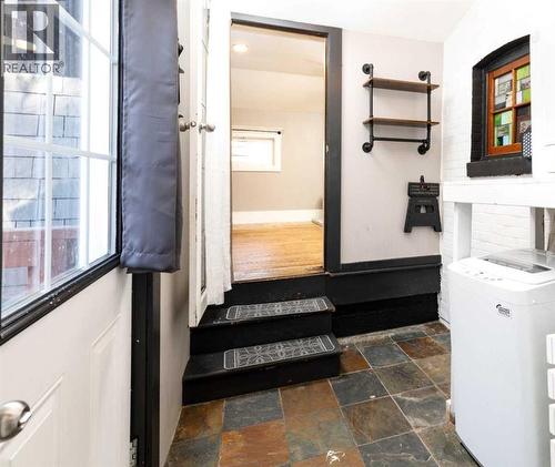 4736 56 Street, Red Deer, AB - Indoor