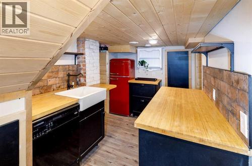 4736 56 Street, Red Deer, AB - Indoor