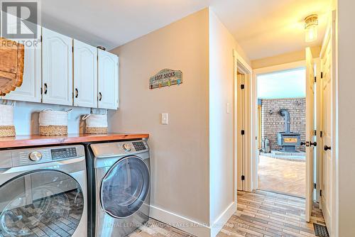 61 Kenrei Road, Kawartha Lakes (Lindsay), ON - Indoor Photo Showing Laundry Room